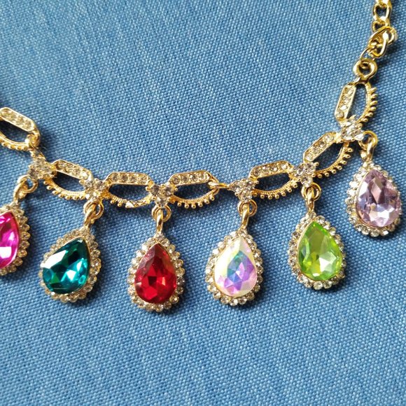 🦚Colorful Clavicle Necklace - NWOT🦚 - Picture 6 of 11